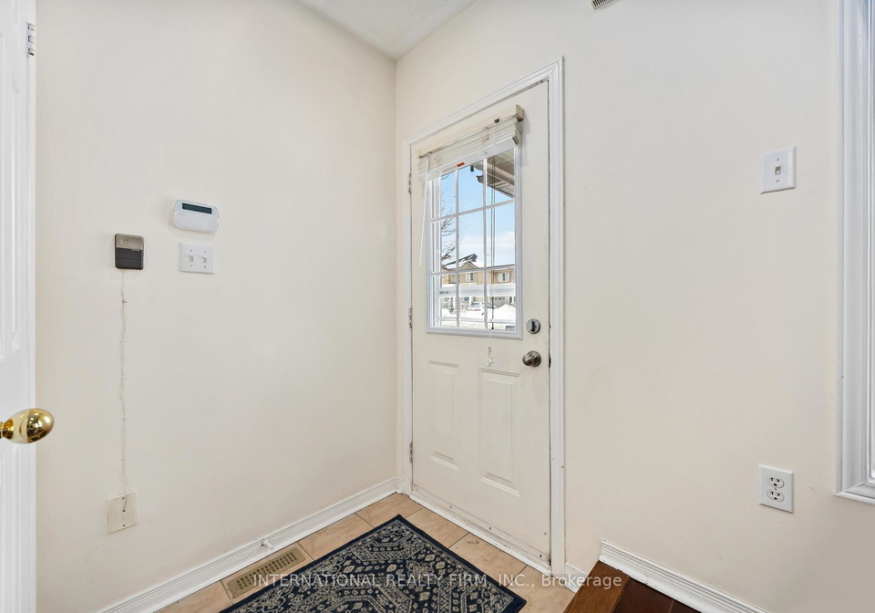 340-flagstone-way-newmarket-ontario-n13457494