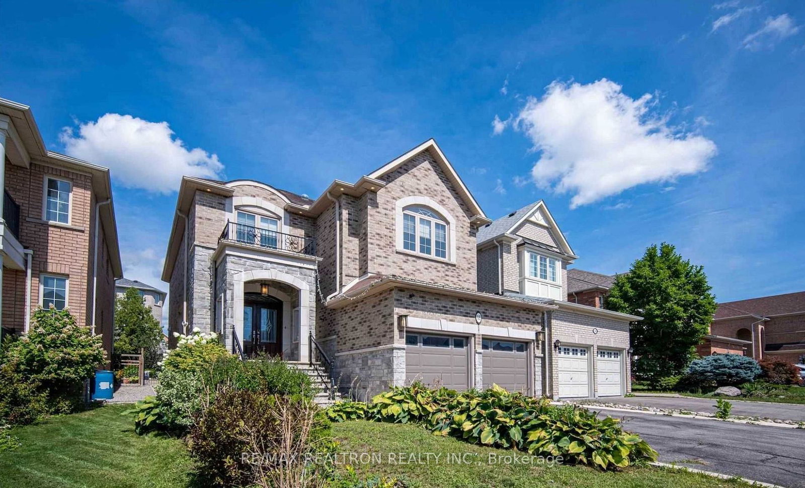18-ravine-edge-drive-richmond-hill-ontario-n13458006