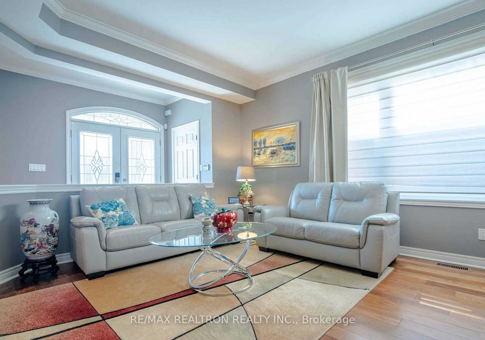 18-ravine-edge-drive-richmond-hill-ontario-n13458006