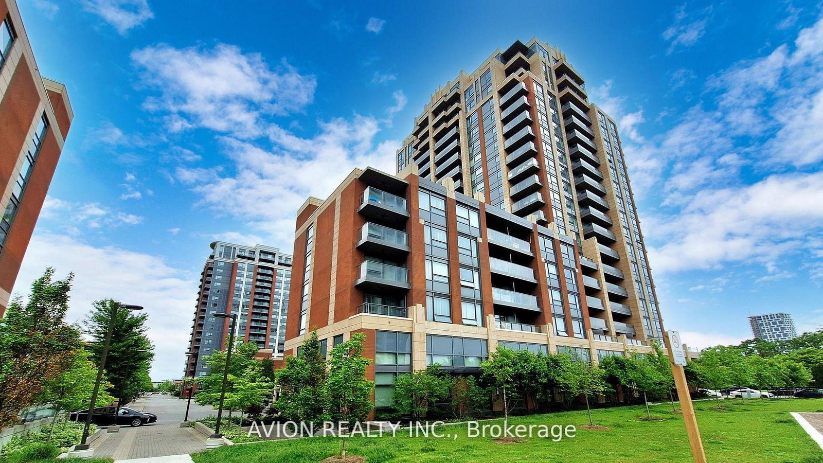 18-uptown-drive-markham-ontario-n13458128