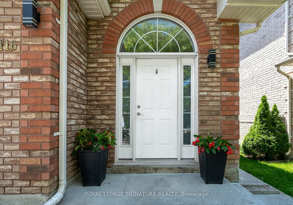 116-clearmeadow-boulevard-newmarket-ontario-n13458270