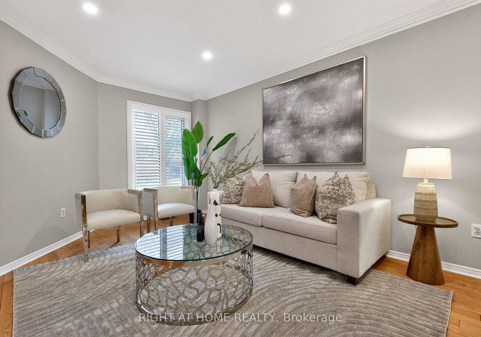 3-lancashire-road-markham-ontario-n13458624