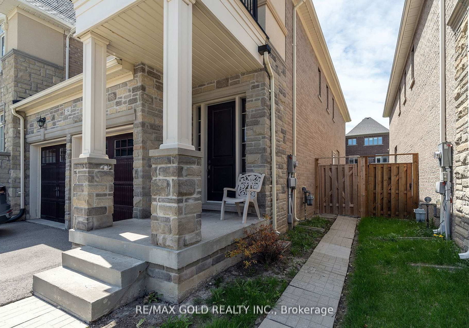 54-robert-berry-crescent-king-ontario-n13458838