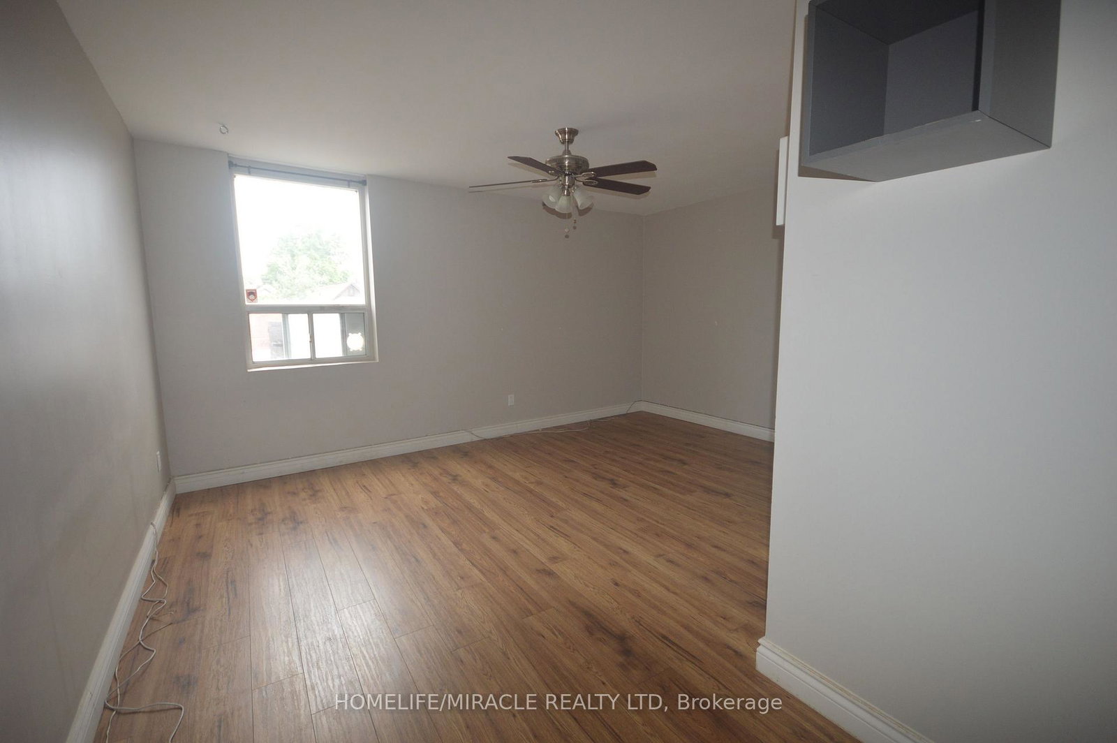 64-holland-street-w-bradford-west-gwillimbury-ontario-n13459036
