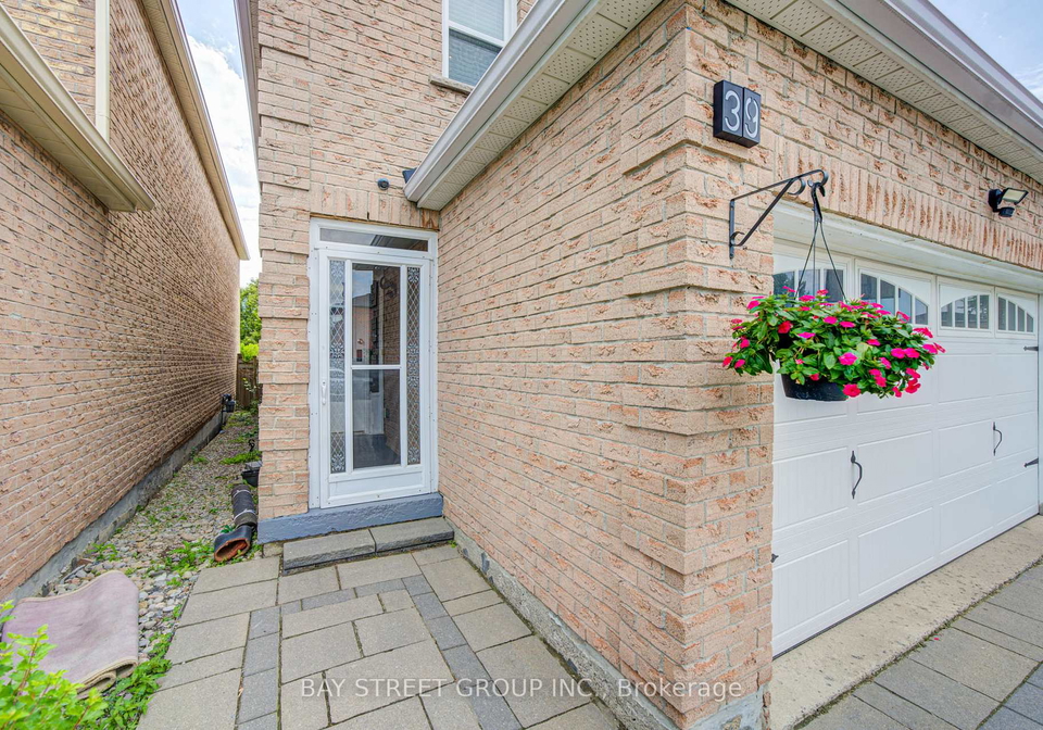 39-ketchum-crescent-markham-ontario-n13459640