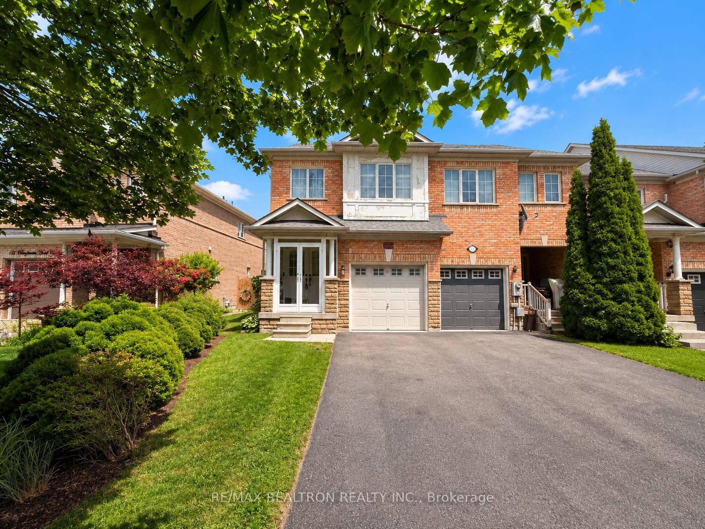 122-benjamin-hood-crescent-vaughan-ontario-n13459654