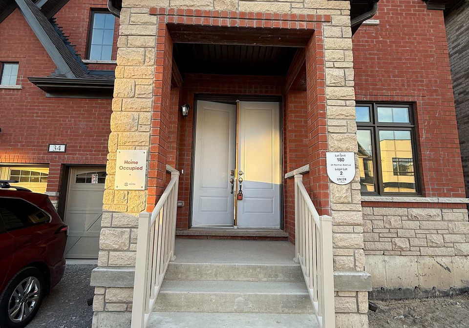34-nanhai-avenue-markham-ontario-n13459792