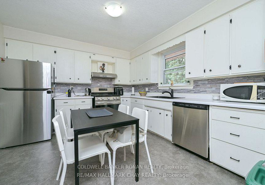 8-doner-street-new-tecumseth-ontario-n13460094