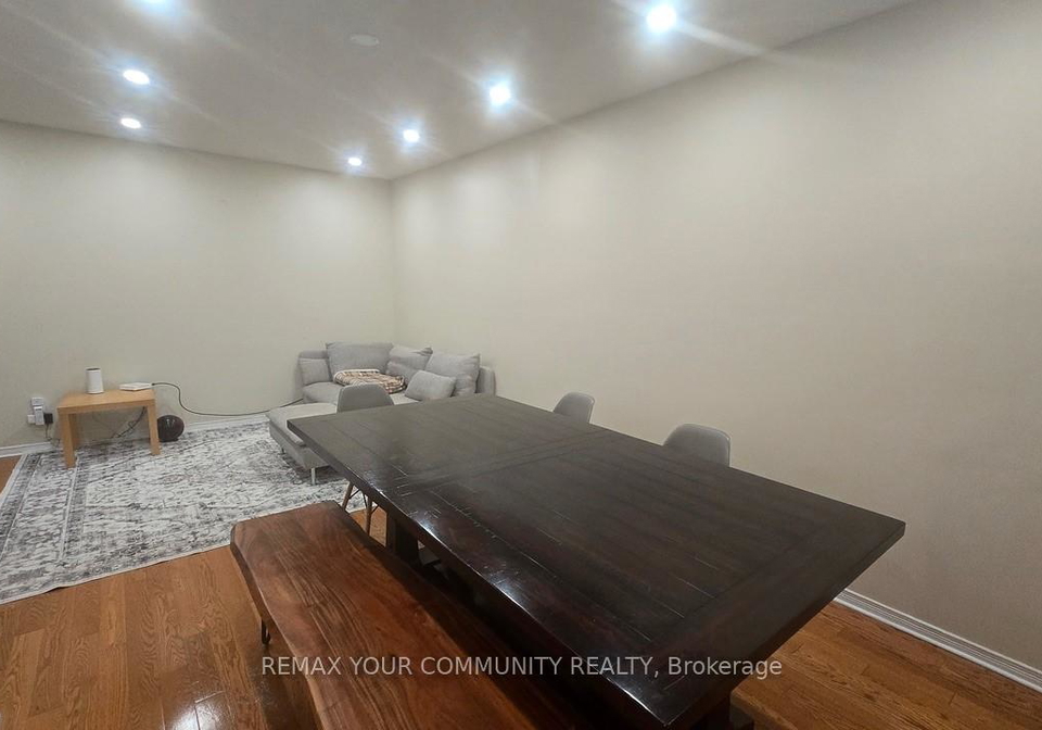741-caradonna-crescent-newmarket-ontario-n13460354