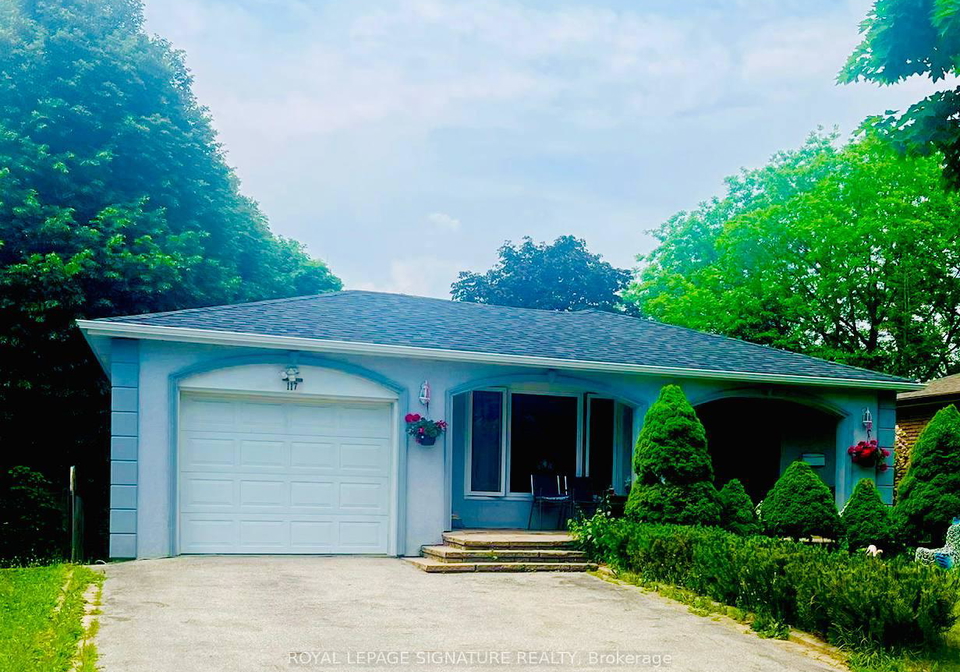 117-romfield-circuit-markham-ontario-n13460372