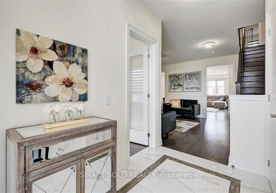 207-walter-english-drive-east-gwillimbury-ontario-n13460428