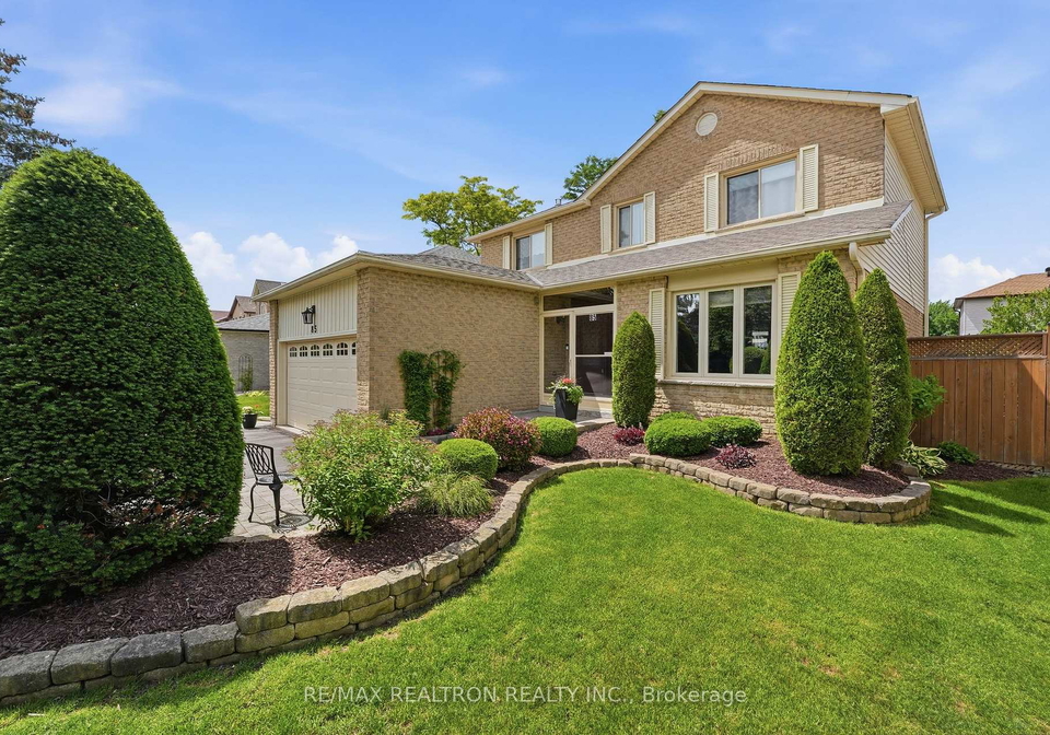 85-stiver-drive-newmarket-ontario-n13460542