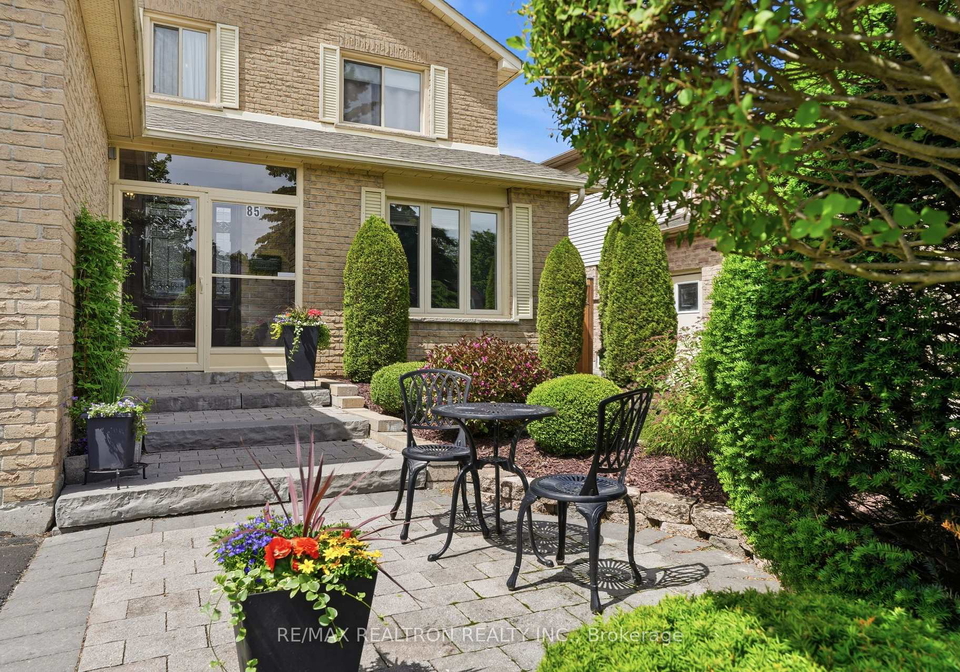 85-stiver-drive-newmarket-ontario-n13460542