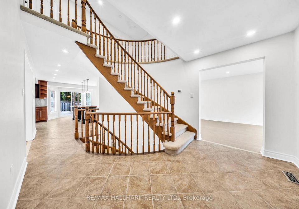 29-petch-crescent-aurora-ontario-n13461170