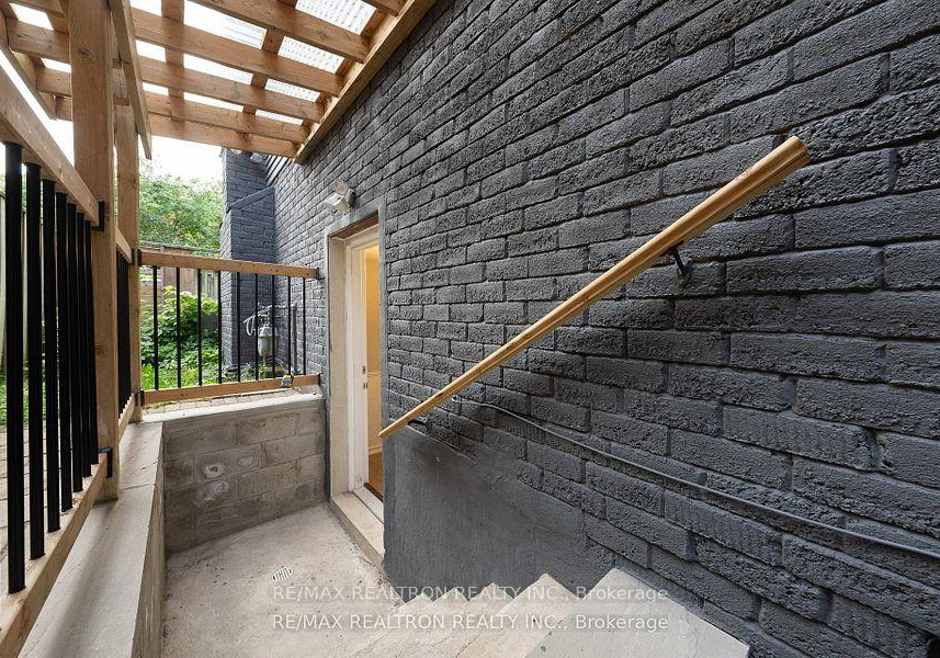 162-walton-drive-aurora-ontario-n13461460