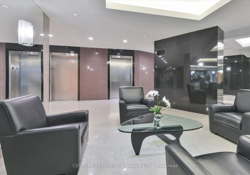 7250-yonge-street-vaughan-ontario-n13462030