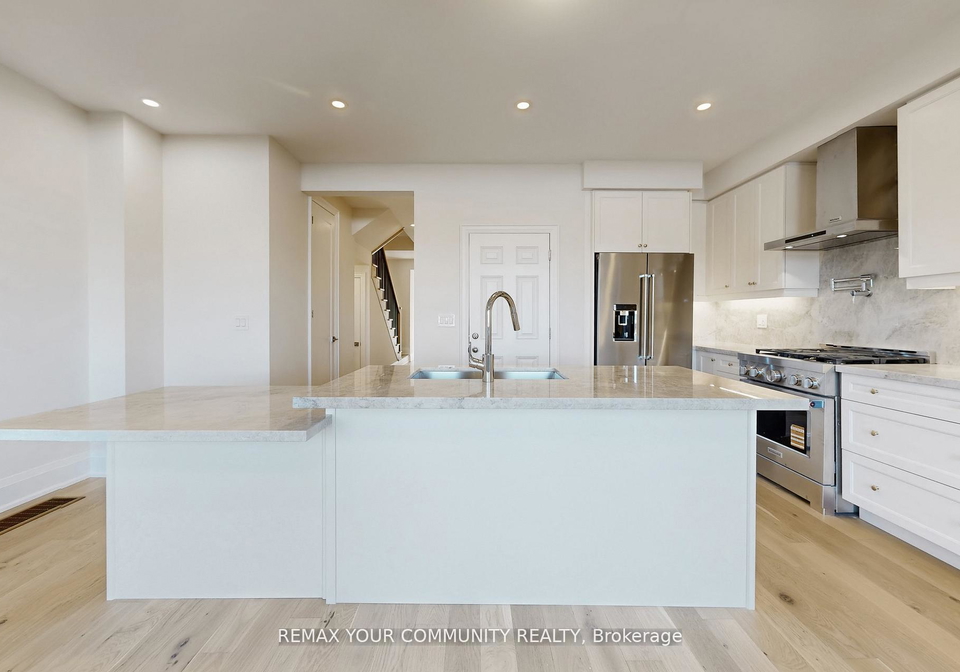 44-schmeltzer-crescent-richmond-hill-ontario-n13462322
