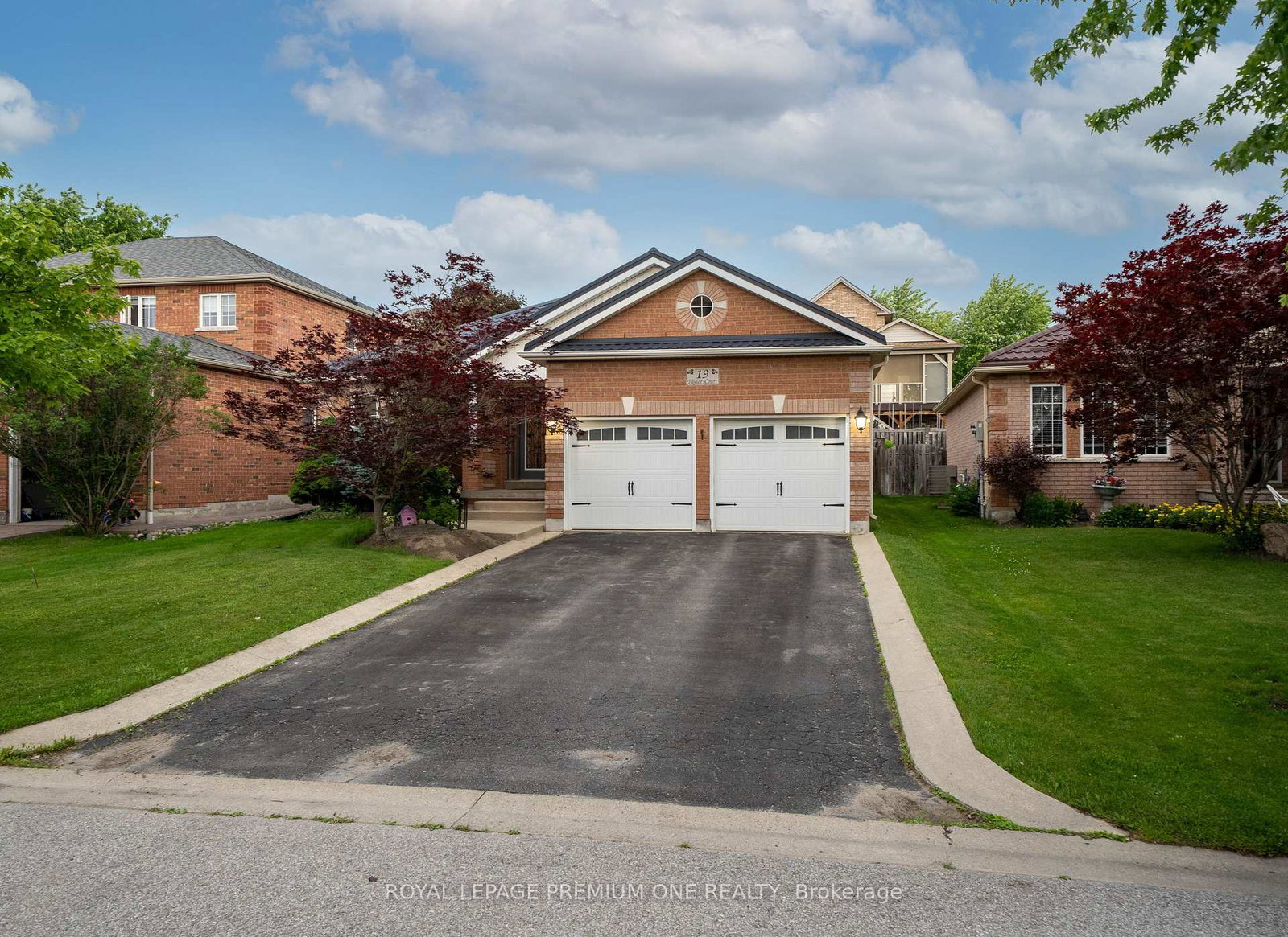 19-taylor-court-bradford-west-gwillimbury-ontario-n13463102