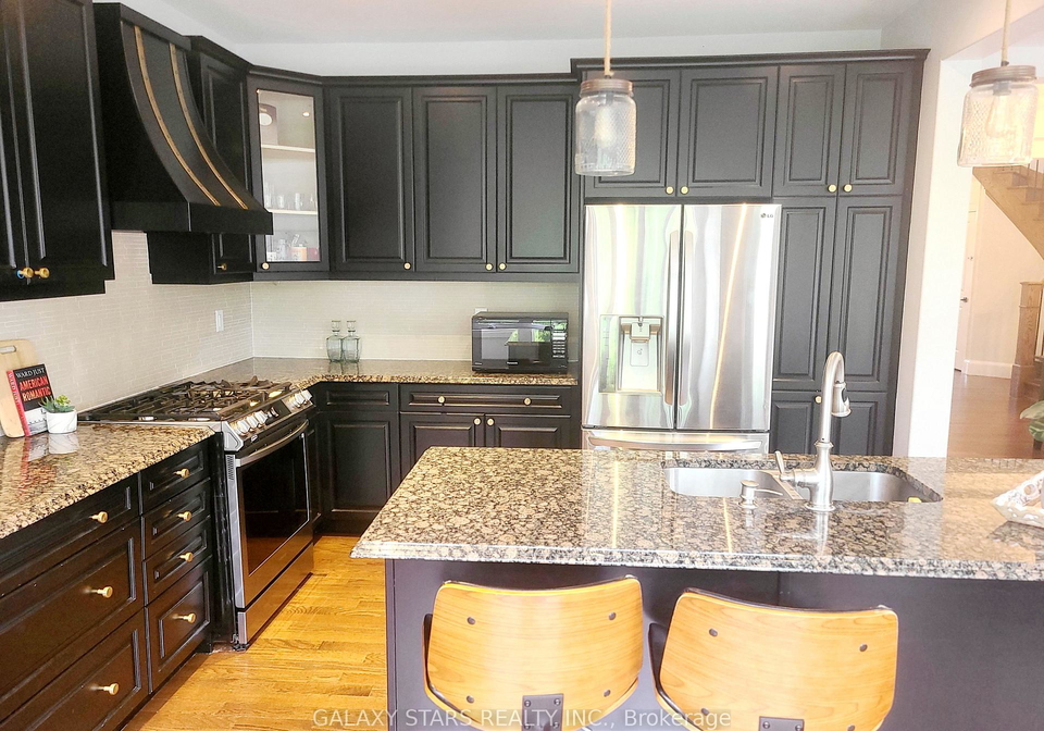 315-thomas-phillips-drive-aurora-ontario-n13463234