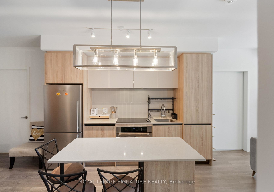 8-beverley-glen-boulevard-vaughan-ontario-n13463338