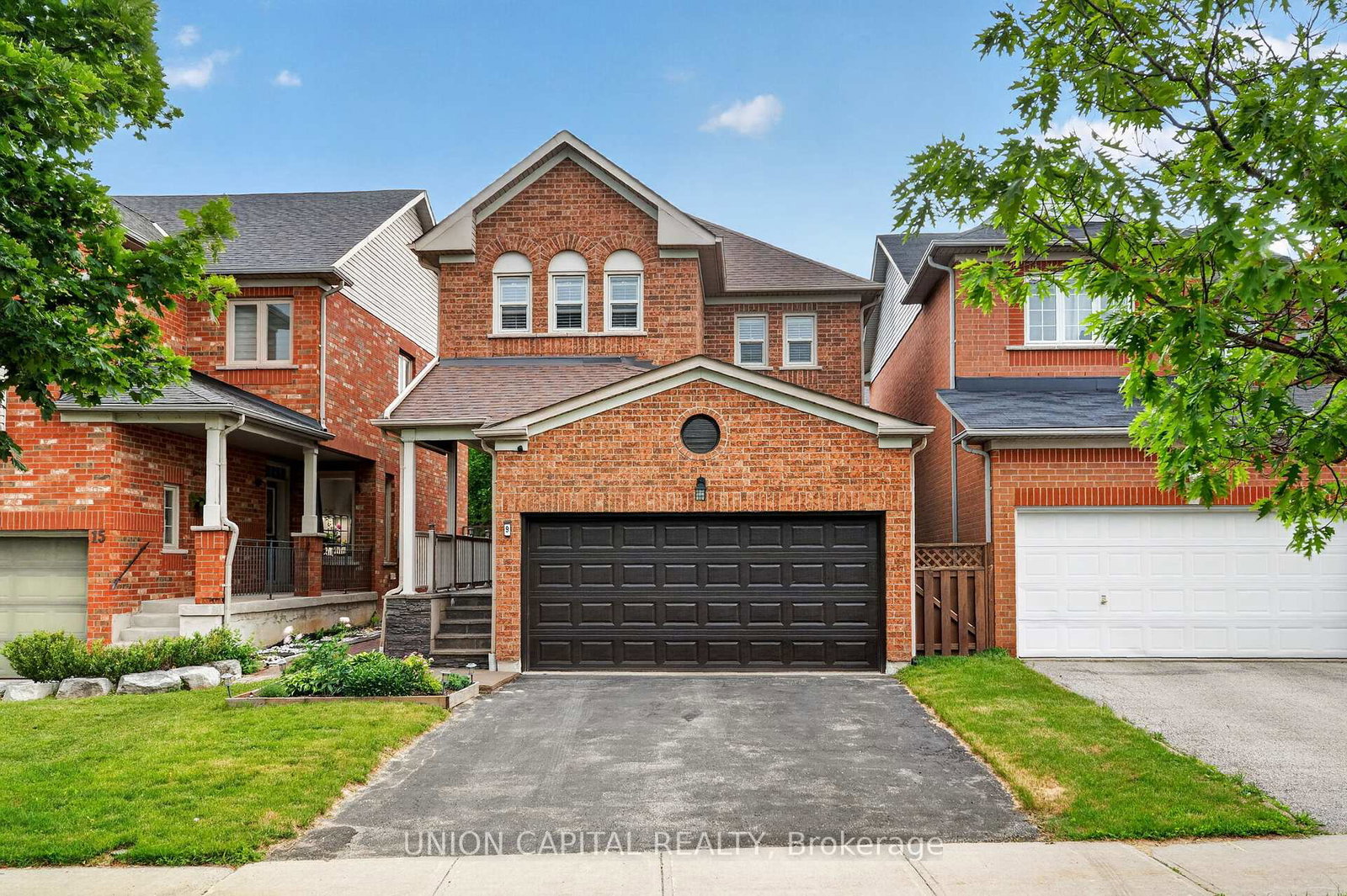 9-ballymore-drive-aurora-ontario-n13463634