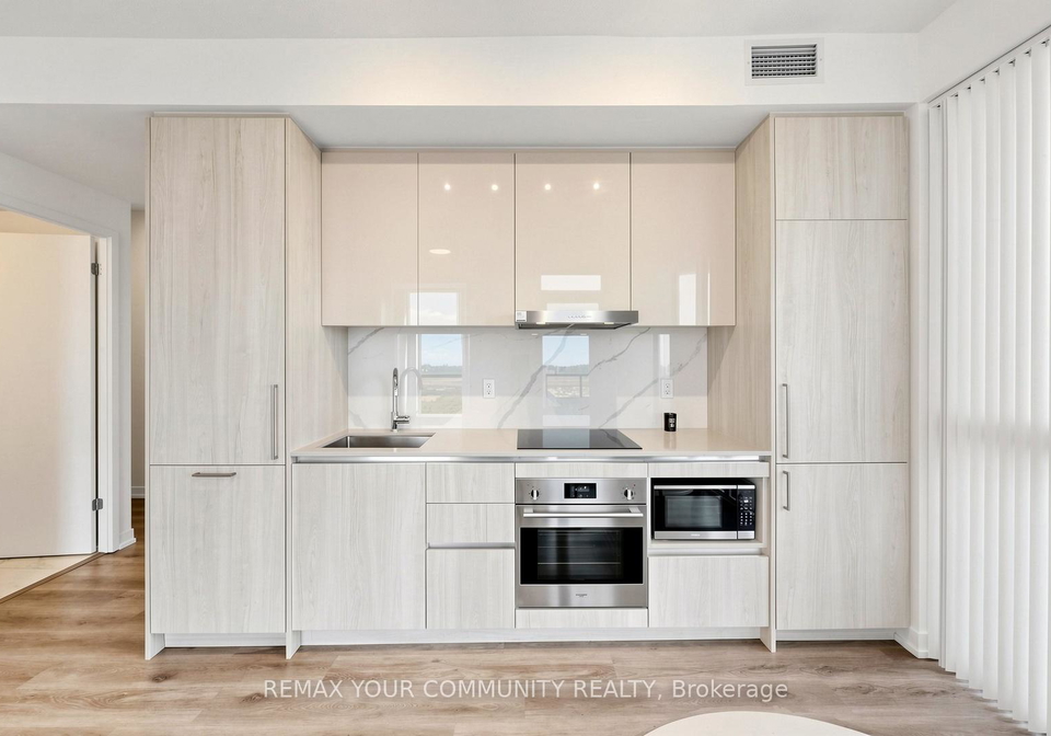 225-commerce-street-vaughan-ontario-n13463734