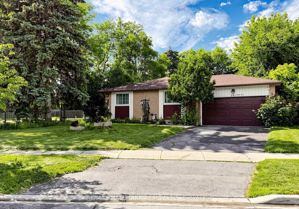 231-centre-street-w-richmond-hill-ontario-n13463812