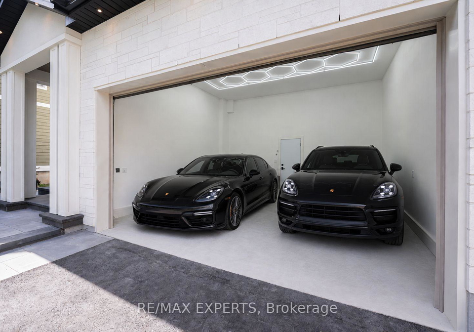 84-mosley-street-aurora-ontario-n13463928