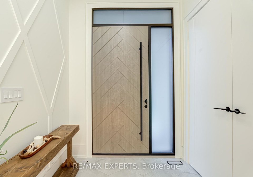 84-mosley-street-aurora-ontario-n13463928
