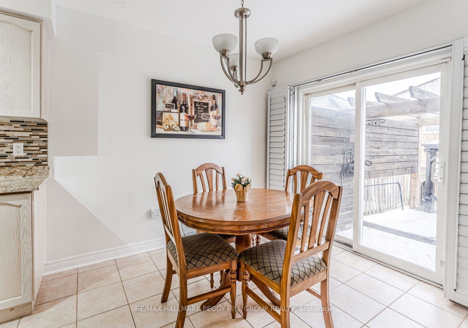 179-warwick-crescent-newmarket-ontario-n13466764