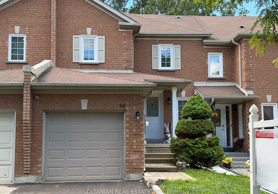 94-october-lane-aurora-ontario-n13467782