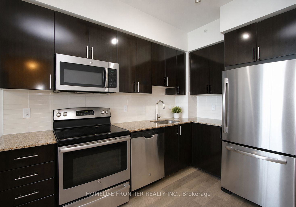 7165-yonge-street-markham-ontario-n13468994
