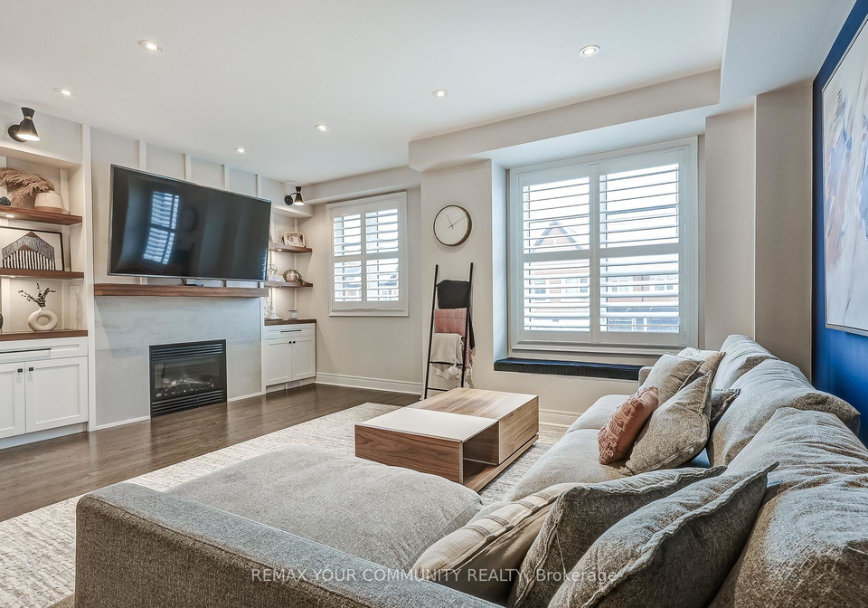 22-lowther-avenue-richmond-hill-ontario-n13469022