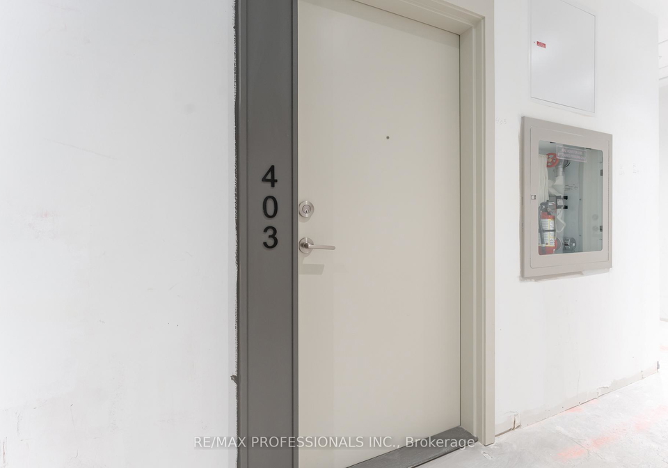 10-flavelle-trail-vaughan-ontario-n13469208