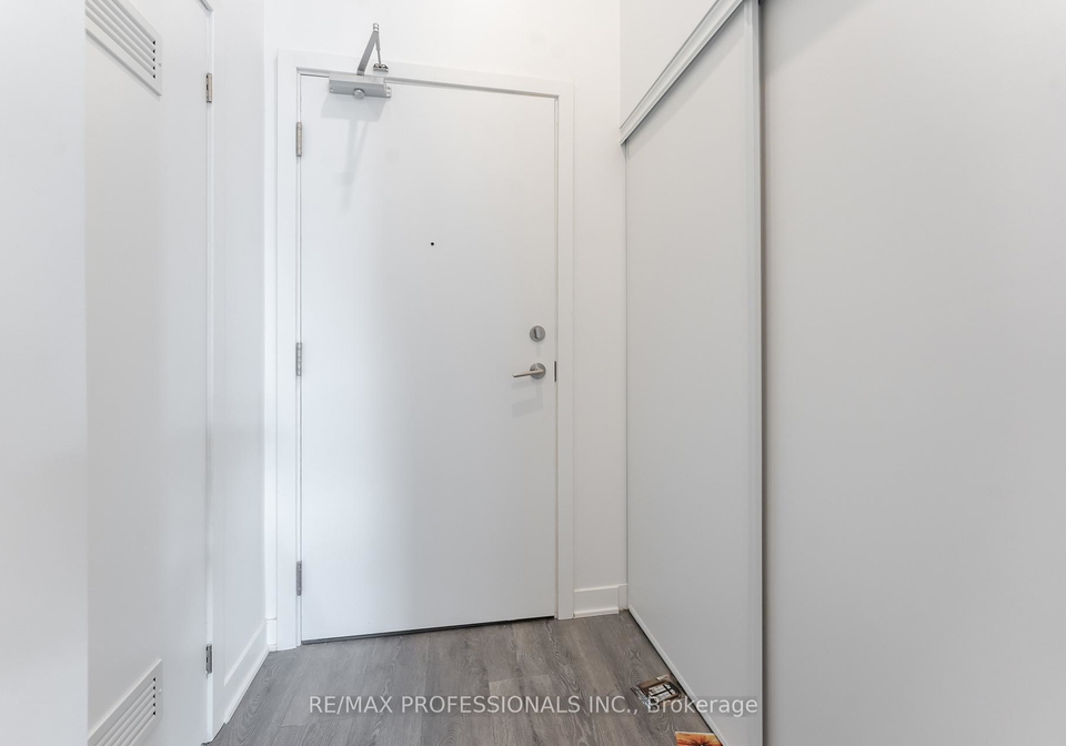 10-flavelle-trail-vaughan-ontario-n13469208