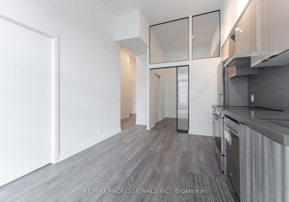 10-flavelle-trail-vaughan-ontario-n13469208