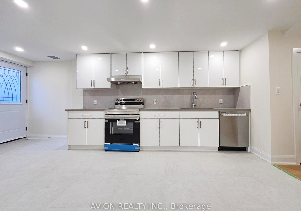 6-plantain-lane-richmond-hill-ontario-n13469438