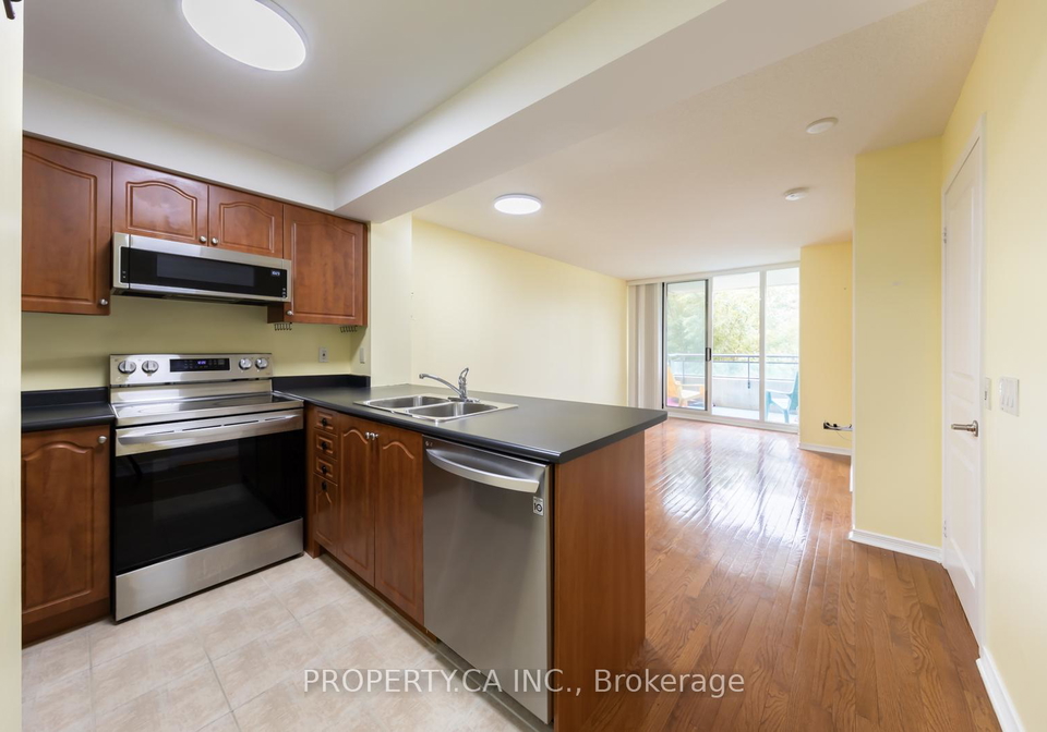 330-red-maple-road-richmond-hill-ontario-n13469554