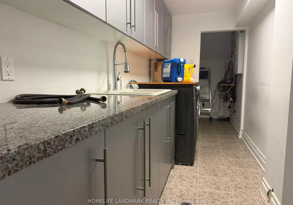 339-elmwood-avenue-richmond-hill-ontario-n13469608
