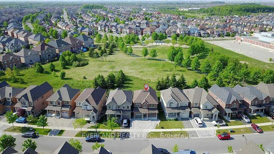 306-hammersly-boulevard-markham-ontario-n13469878