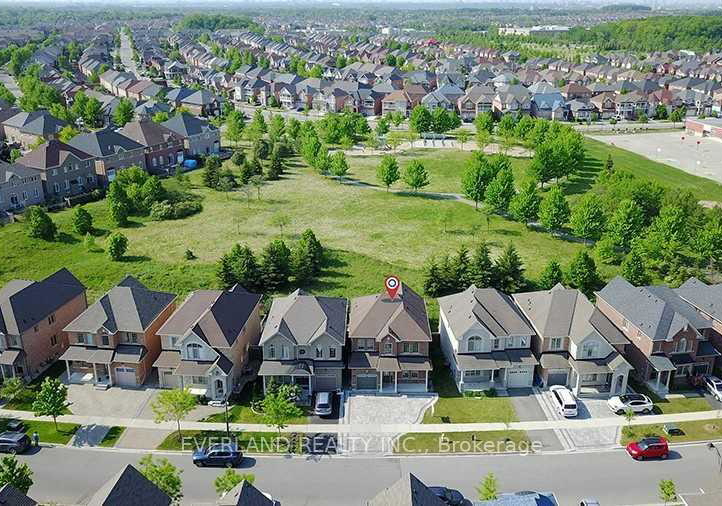 306-hammersly-boulevard-markham-ontario-n13469878