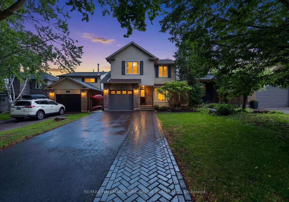 12-odin-crescent-aurora-ontario-n13469928