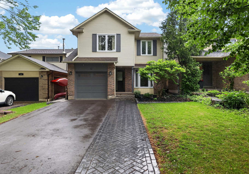 12-odin-crescent-aurora-ontario-n13469928