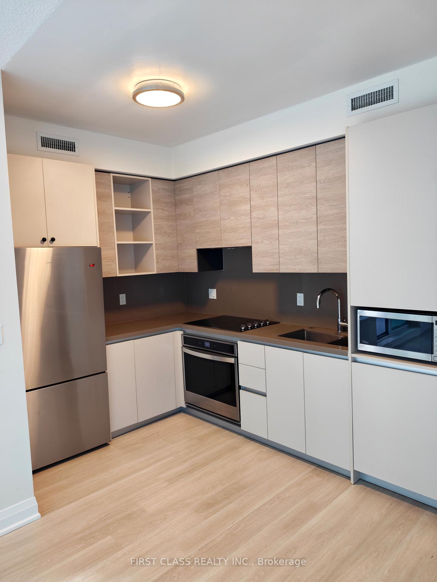 396-highway-7-e-richmond-hill-ontario-n13470274