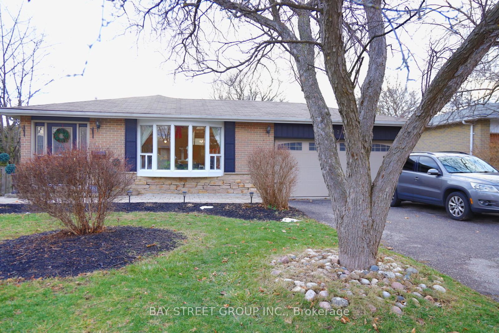 27-stornoway-crescent-markham-ontario-n13470416