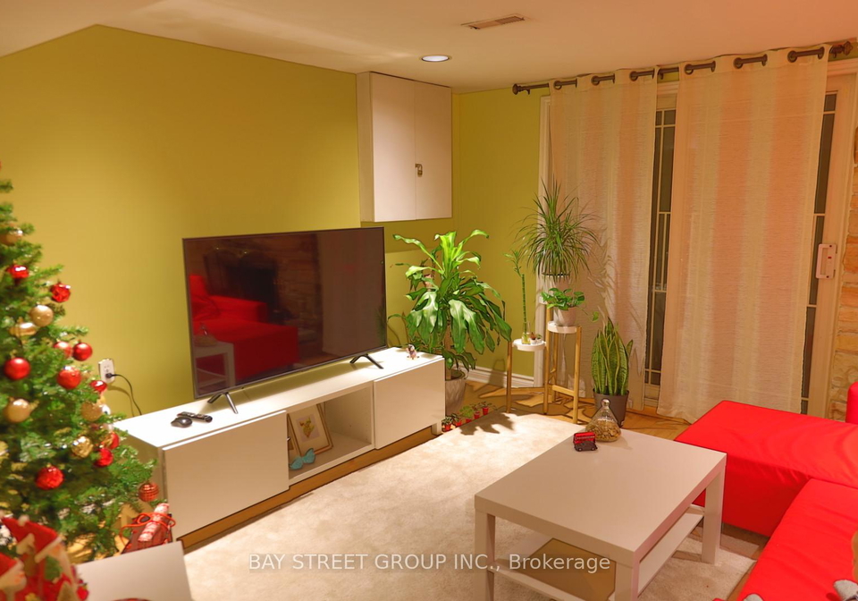 27-stornoway-crescent-markham-ontario-n13470416