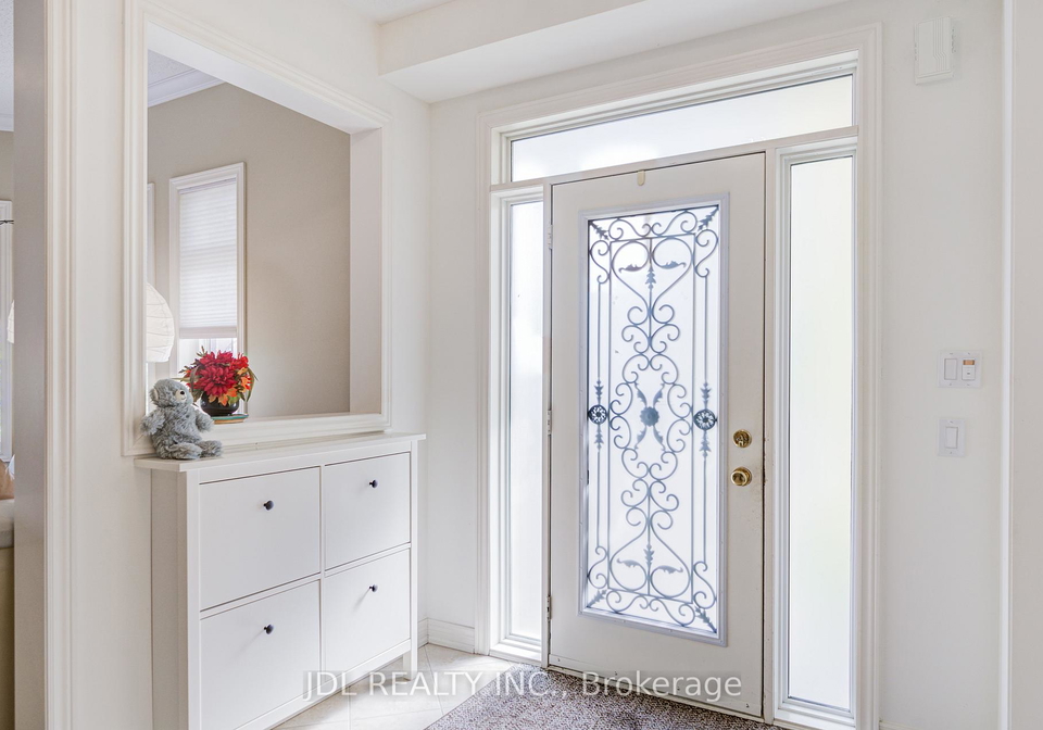 1139-cenotaph-boulevard-newmarket-ontario-n13471716