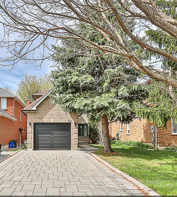 11-newmill-crescent-richmond-hill-ontario-n13471910
