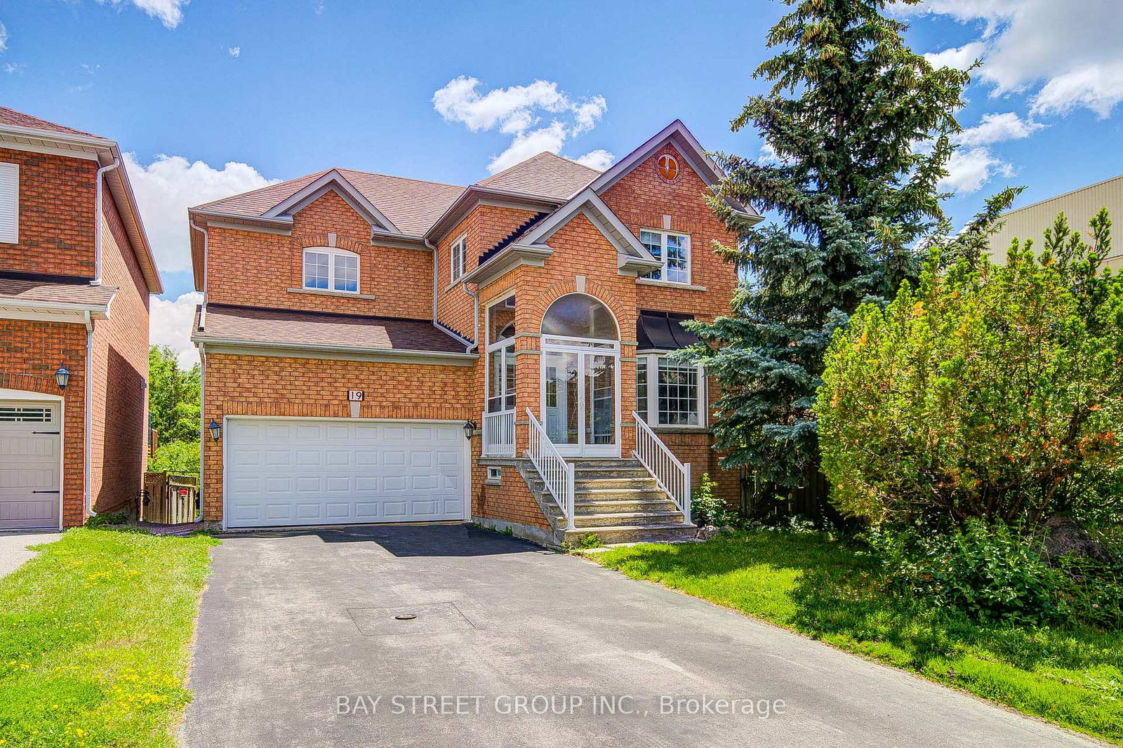19-fountain-court-richmond-hill-ontario-n13471928