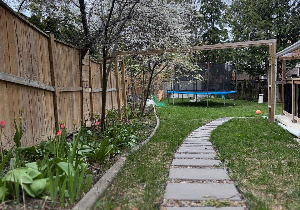 24-valhalla-court-aurora-ontario-n13472552